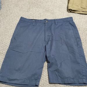 Men’s Volcom shorts
